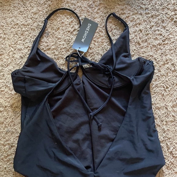 SheShow 2XL - Picture 2 of 3